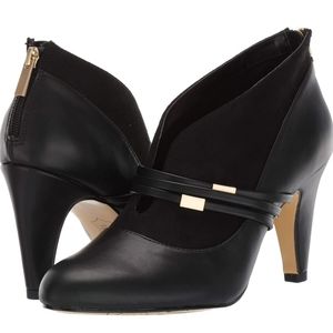 Sexy deep-v black ankle booties w/ gold accent ankle straps 8WW